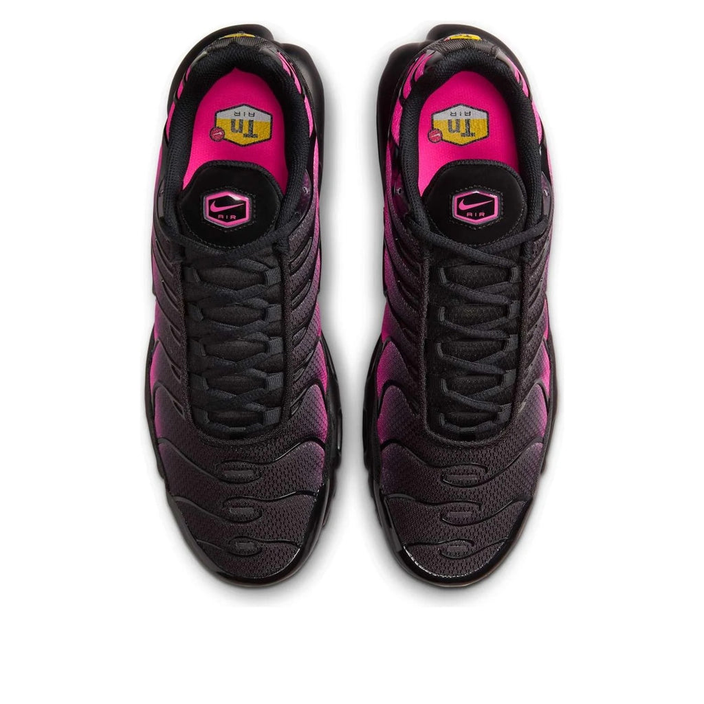 NIKE Air Max Plus 'Black Hyper Pink'