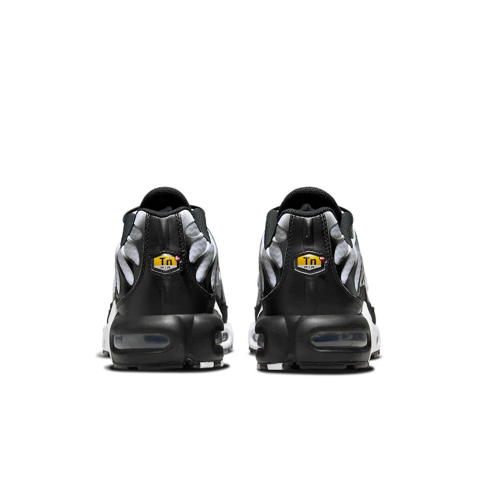 NIKE Air Max Plus 'Black Metallic Silver'